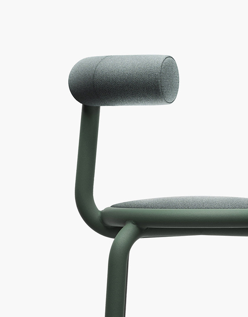 Sedia in tessuto verde